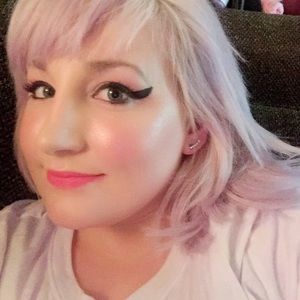 Meet your Posher, Caylee